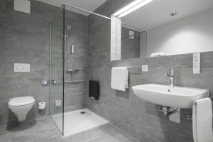 Non-slip showers in hospital hotel