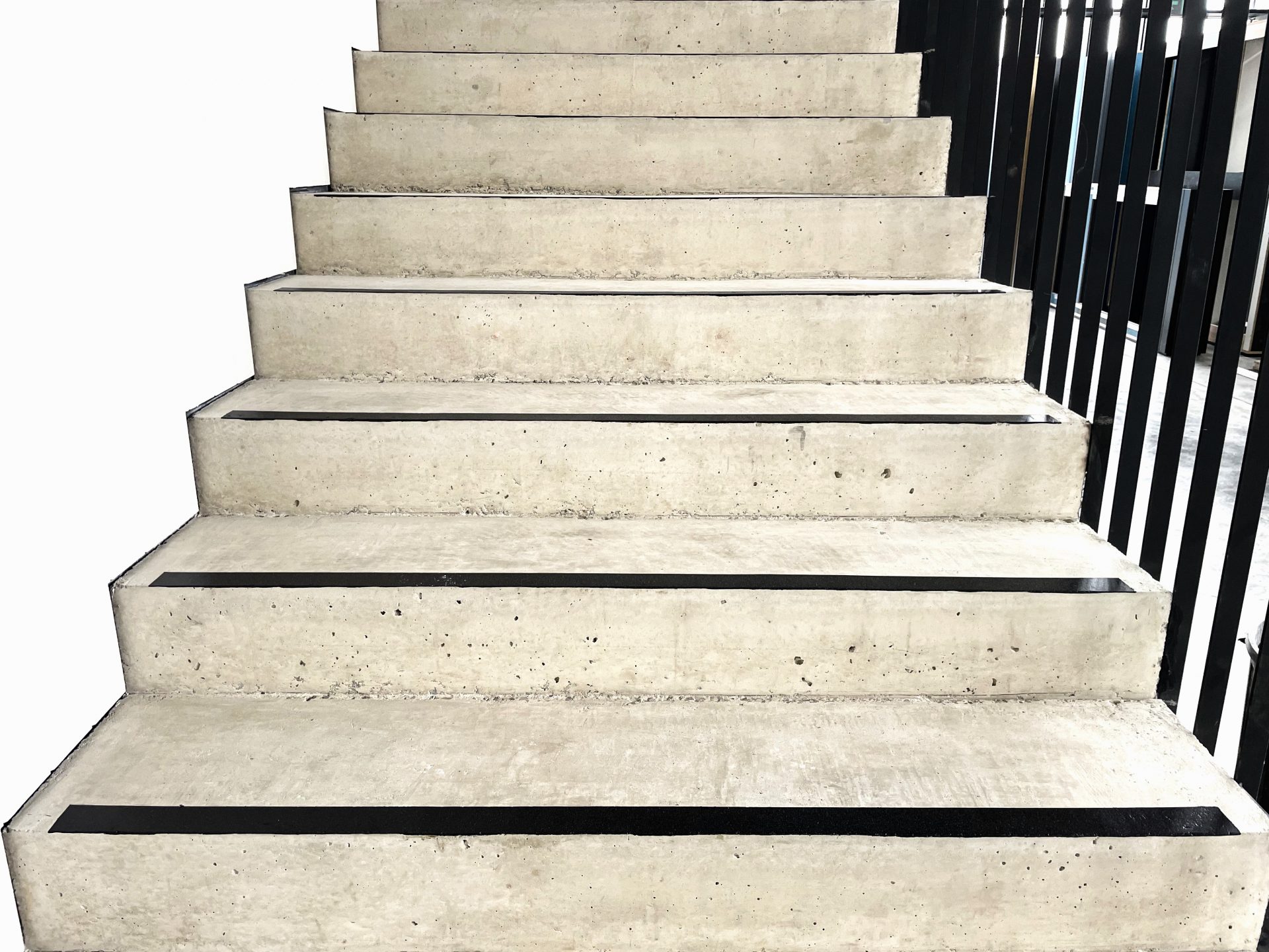 slip-resistant concrete floor coating